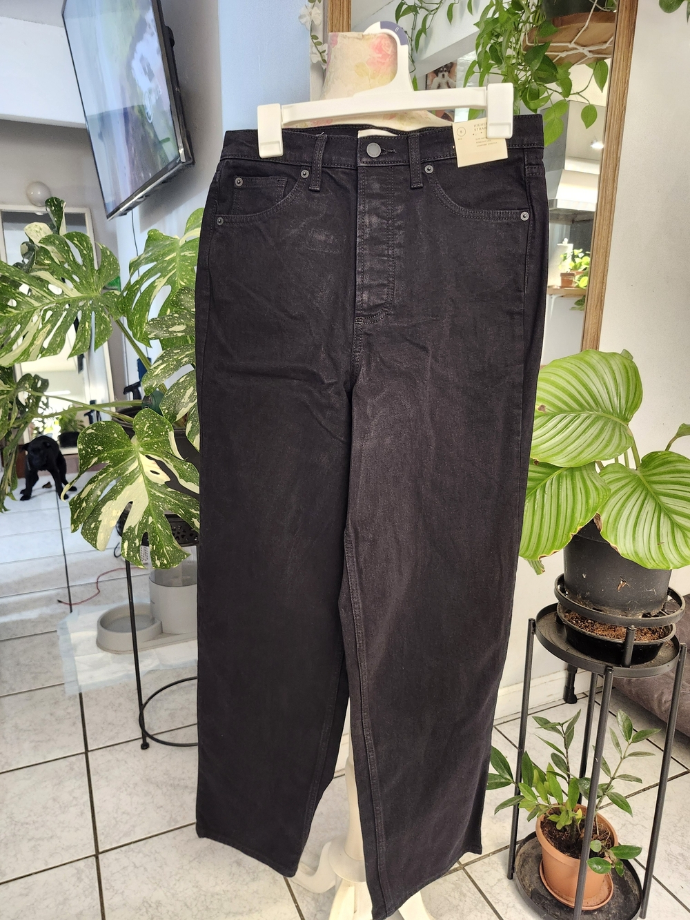 Universal Thread High Rise Black Straight-Leg Jeans